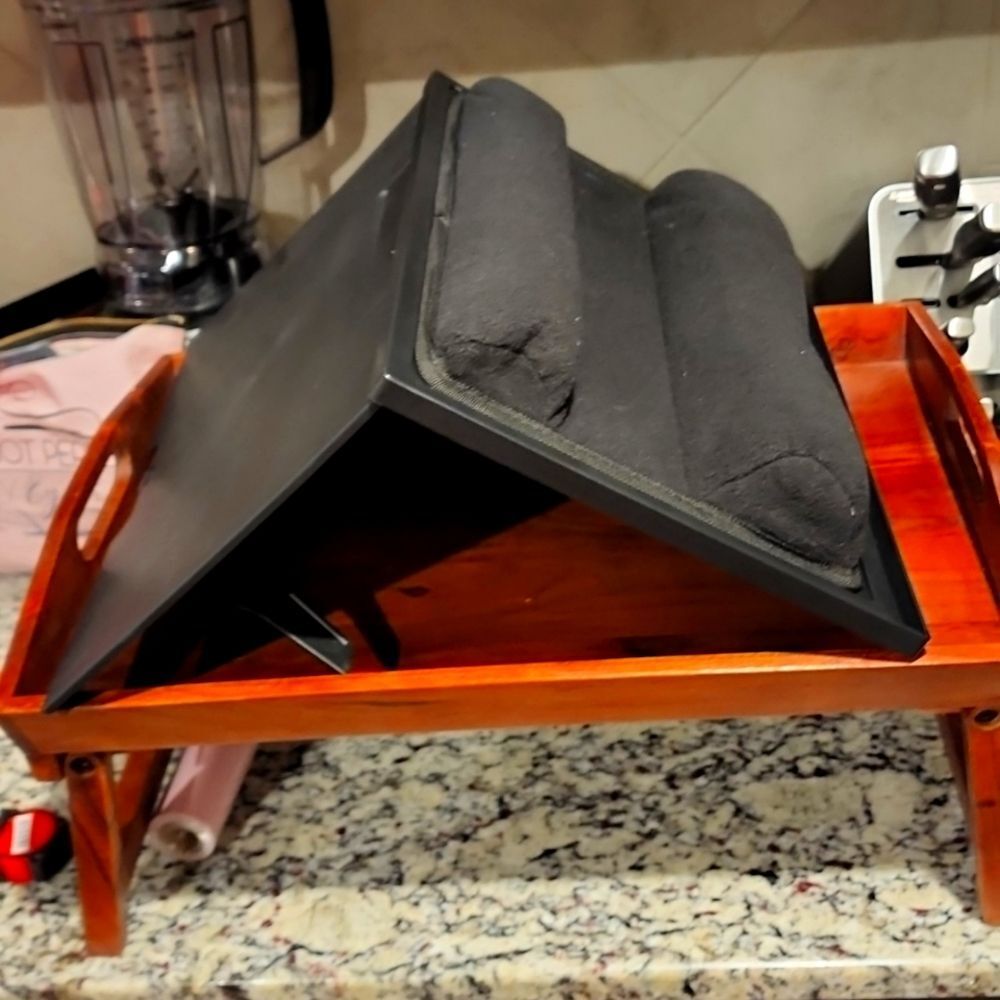 Mind Reader 14.75 Adjustable‎ 8 Position Laptop Desk - Picture 9 of 12